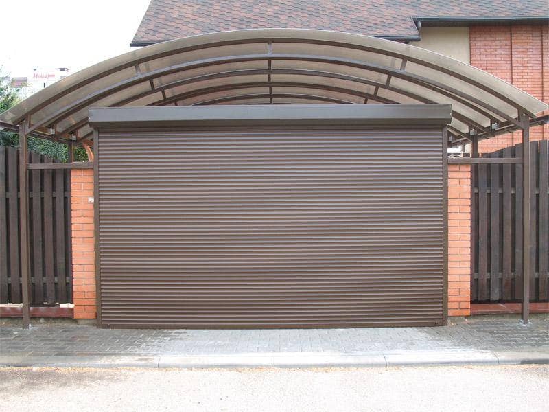 Рулонные ворота для гаража под навес